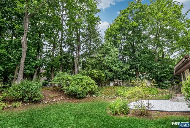 $5,000 | 92 Arbor Drive, Ho-Ho-Kus, NJ 07423