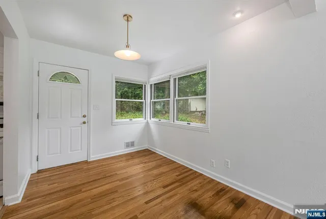 $5,000 | 92 Arbor Drive, Ho-Ho-Kus, NJ 07423