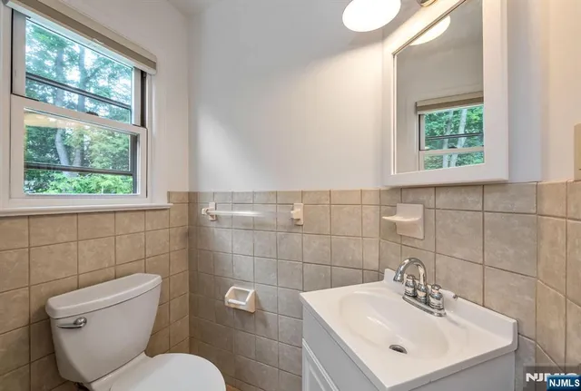 $5,000 | 92 Arbor Drive, Ho-Ho-Kus, NJ 07423