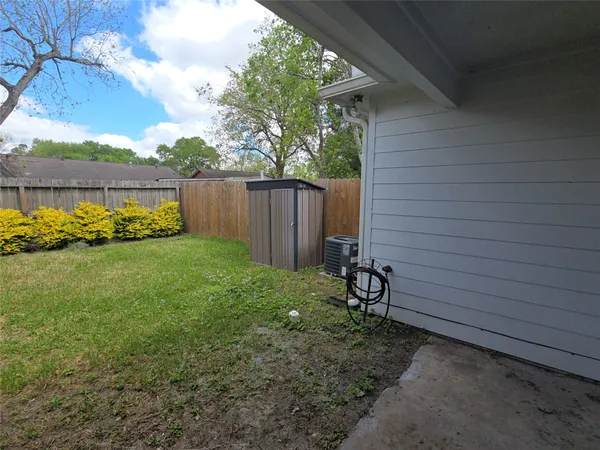 $1,599 | 5226 Ridgevan Street, Houston, TX 77053