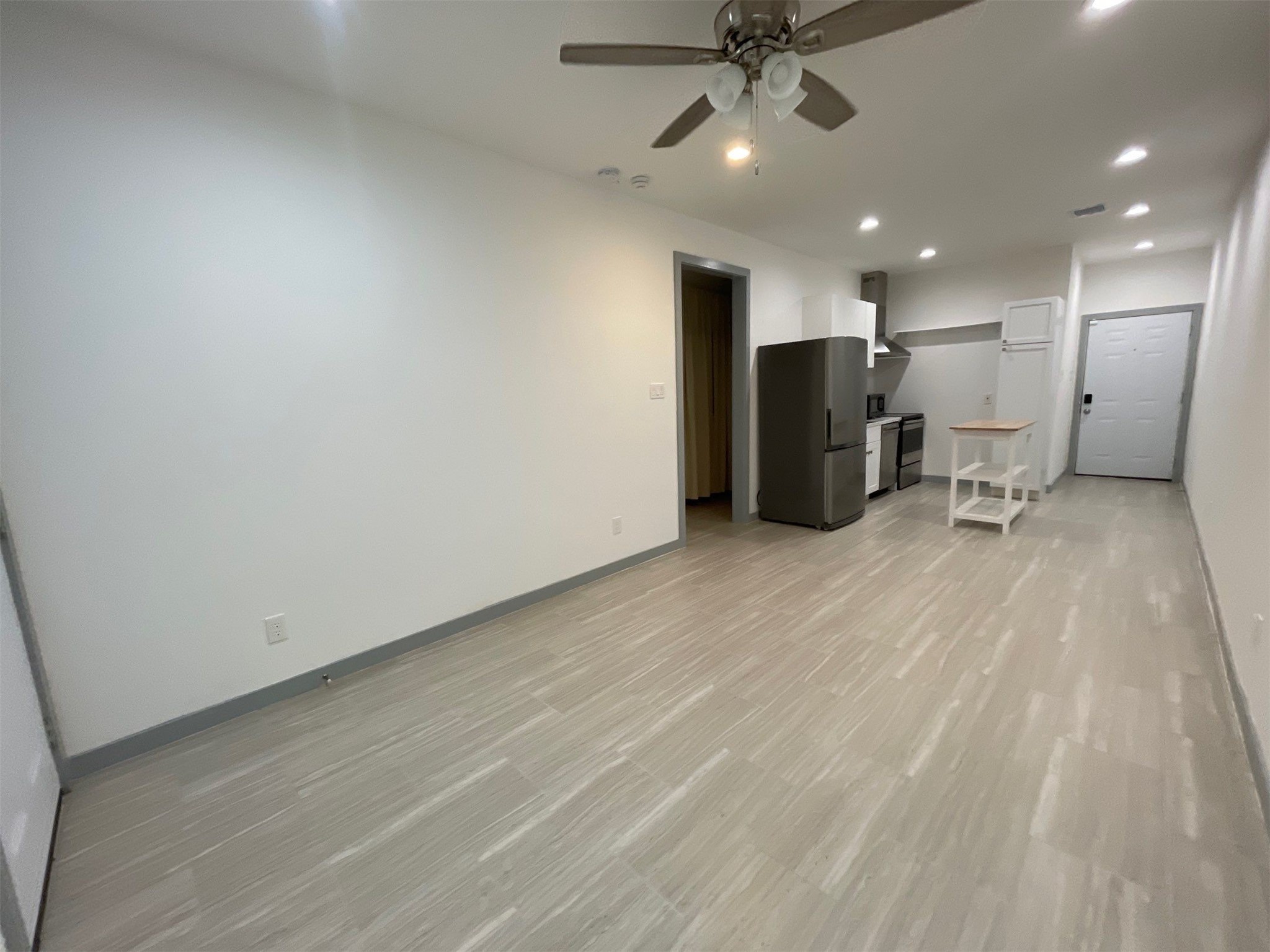 5226 Ridgevan Street Houston, TX 77053 - Photo 4 of 35