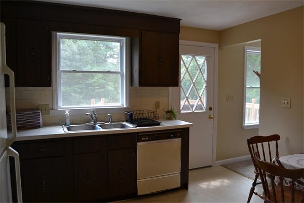 35 Murphy Road Hudson, MA 01749 - Photo 7 of 11 Gallery Image 7