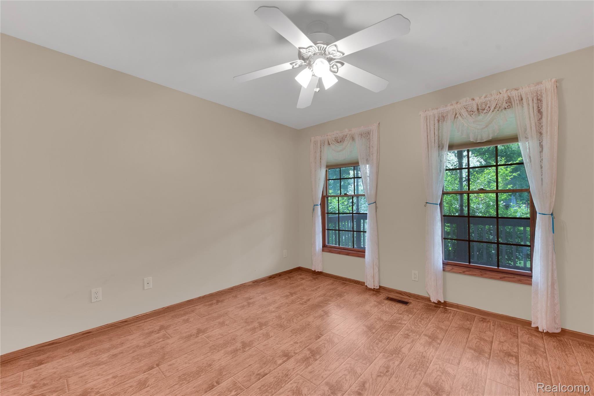 3250 Pingree Road Howell, MI 48843 - Photo 32 of 72 LXIilek4.jpeg