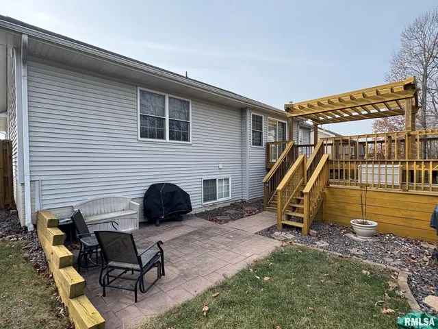 $299,900 | 2017 Cory Drive, Springfield, IL 62702