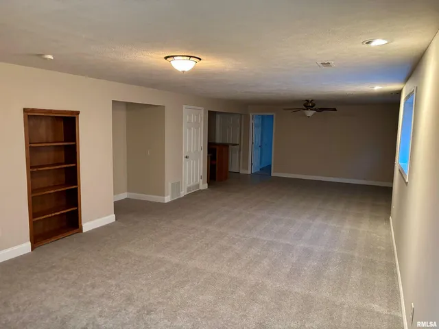 $299,900 | 2017 Cory Drive, Springfield, IL 62702