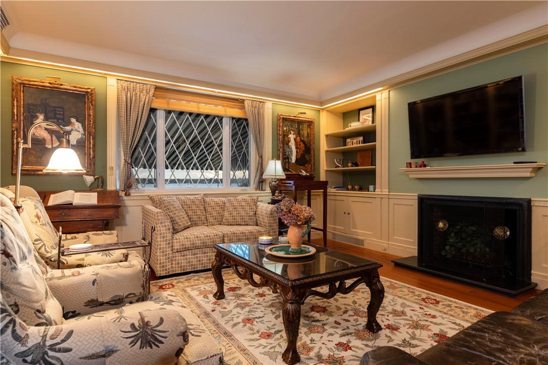 333 Poppasquash Road Bristol, RI 02809 - Photo 13 of 44