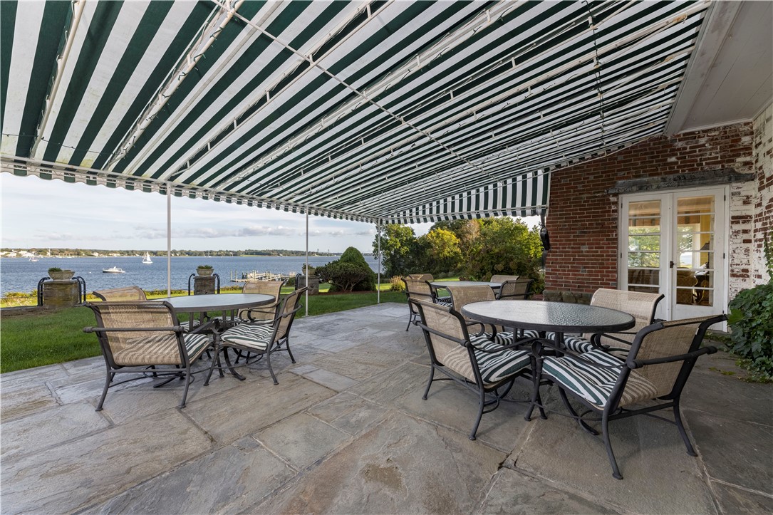 333 Poppasquash Road Bristol, RI 02809 - Photo 43 of 44