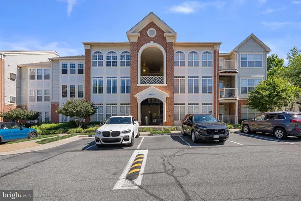 $2,800 | 6610 Netties Lane, Unit J, Alexandria, VA 22315