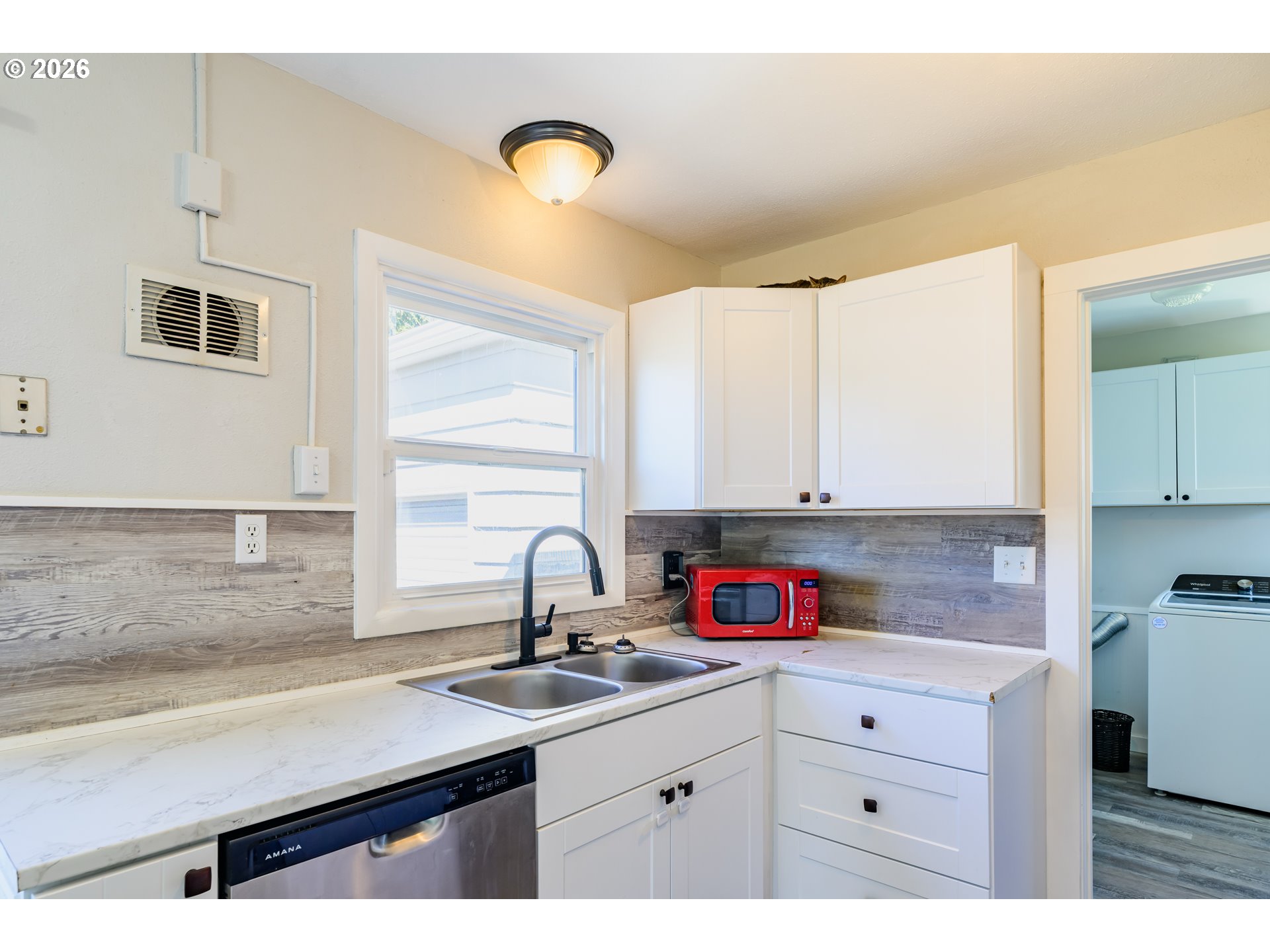 265 Baxter Street Eugene, OR 97402 - Photo 13 of 40