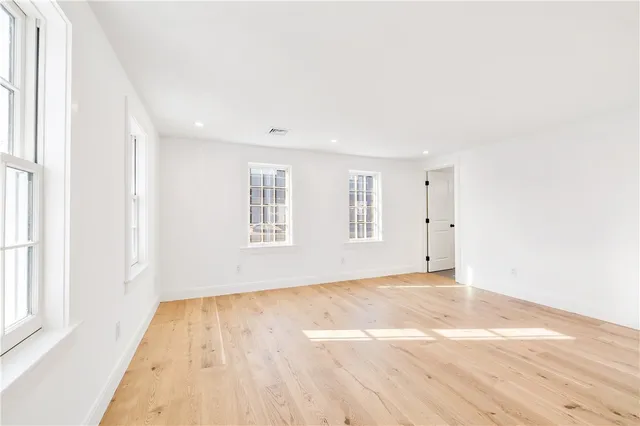 $1,150,000 | 21 Bradford Street, Unit 1, Bristol, RI 02809