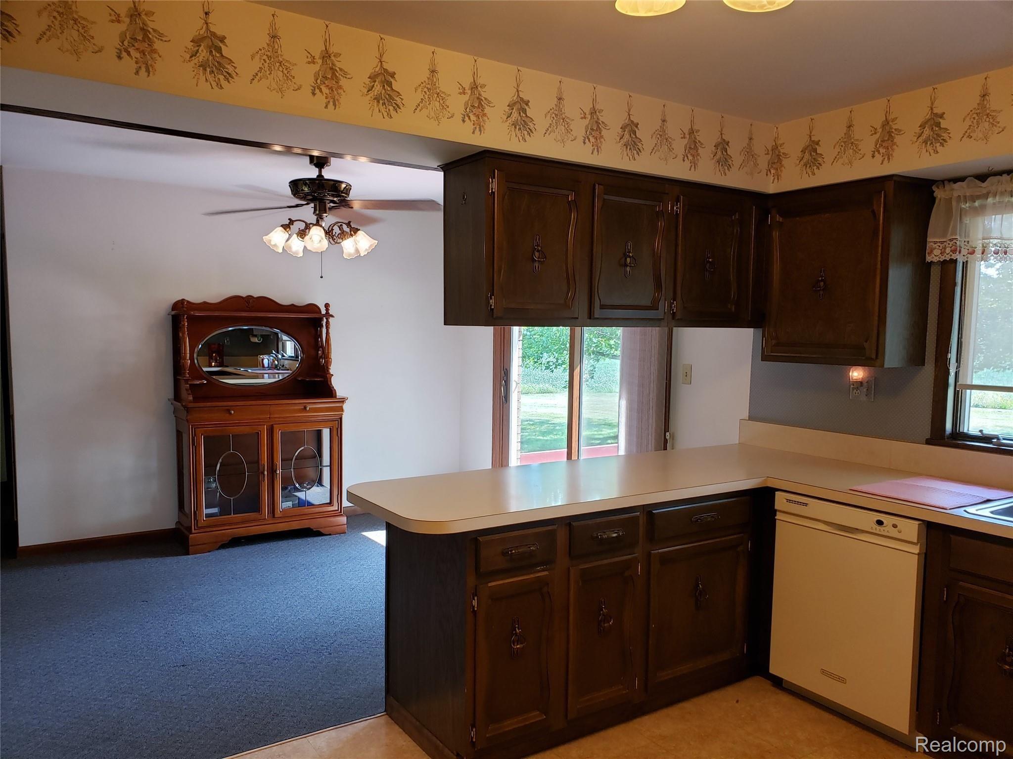 1919 Sandy Creek Road Monroe, MI 48162 - Photo 8 of 22 20190913_150101.jpg