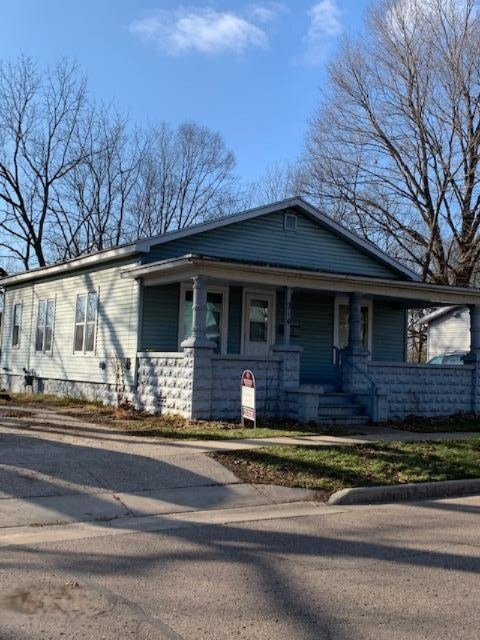 214 Rock River Avenue Three Rivers, MI 49093 - Photo 1 of 9 IMG_6077