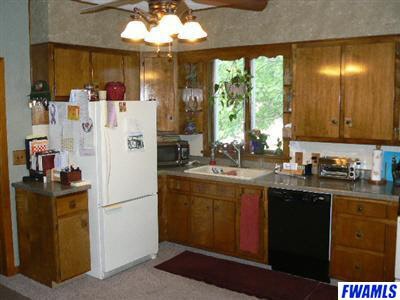 5814 Leesburg Road Fort Wayne, IN 46818 - Photo 5 of 12