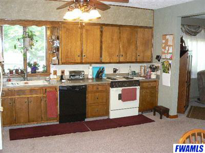 5814 Leesburg Road Fort Wayne, IN 46818 - Photo 6 of 12
