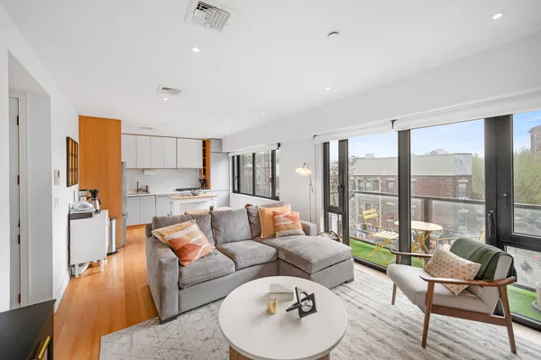 $900,000 | 1702 Newkirk Avenue, Unit 4A | Ditmas Park