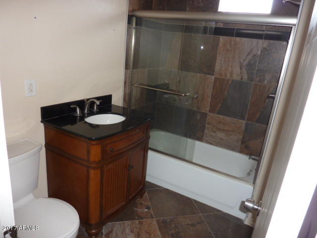 1900 South Mariposa Road Apache Junction, AZ 85119 - Photo 17 of 25 023-582978 Hall Bath