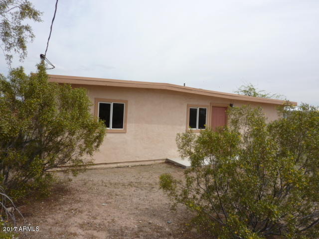 1900 South Mariposa Road Apache Junction, AZ 85119 - Photo 4 of 25 023-582978 Back left