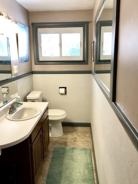22 Bemis Road Holyoke, MA 01040 - Photo 31 of 40