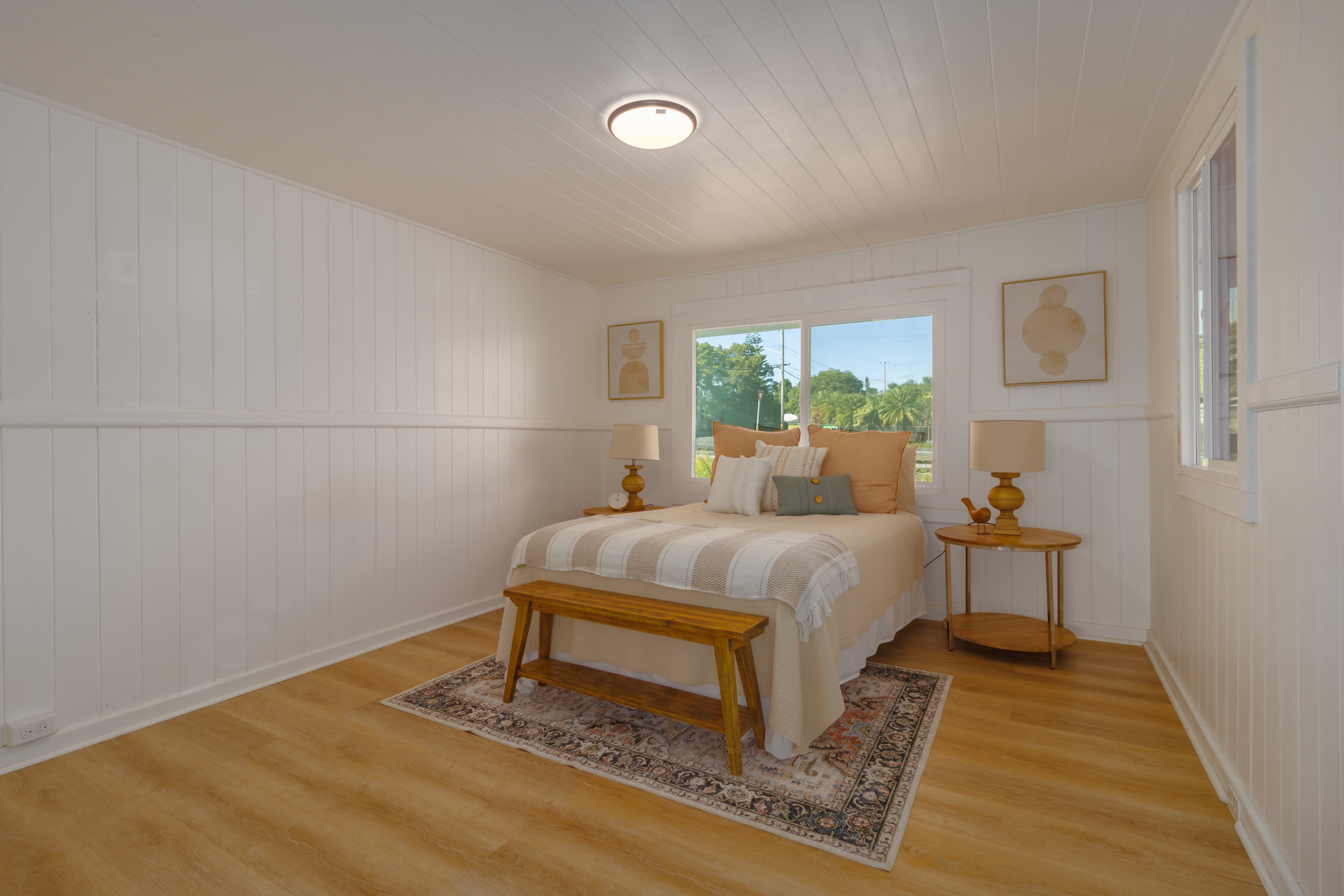 75 East Palai Street Hilo, HI 96720 - Photo 13 of 29 a bedroom with a bed and wooden floor