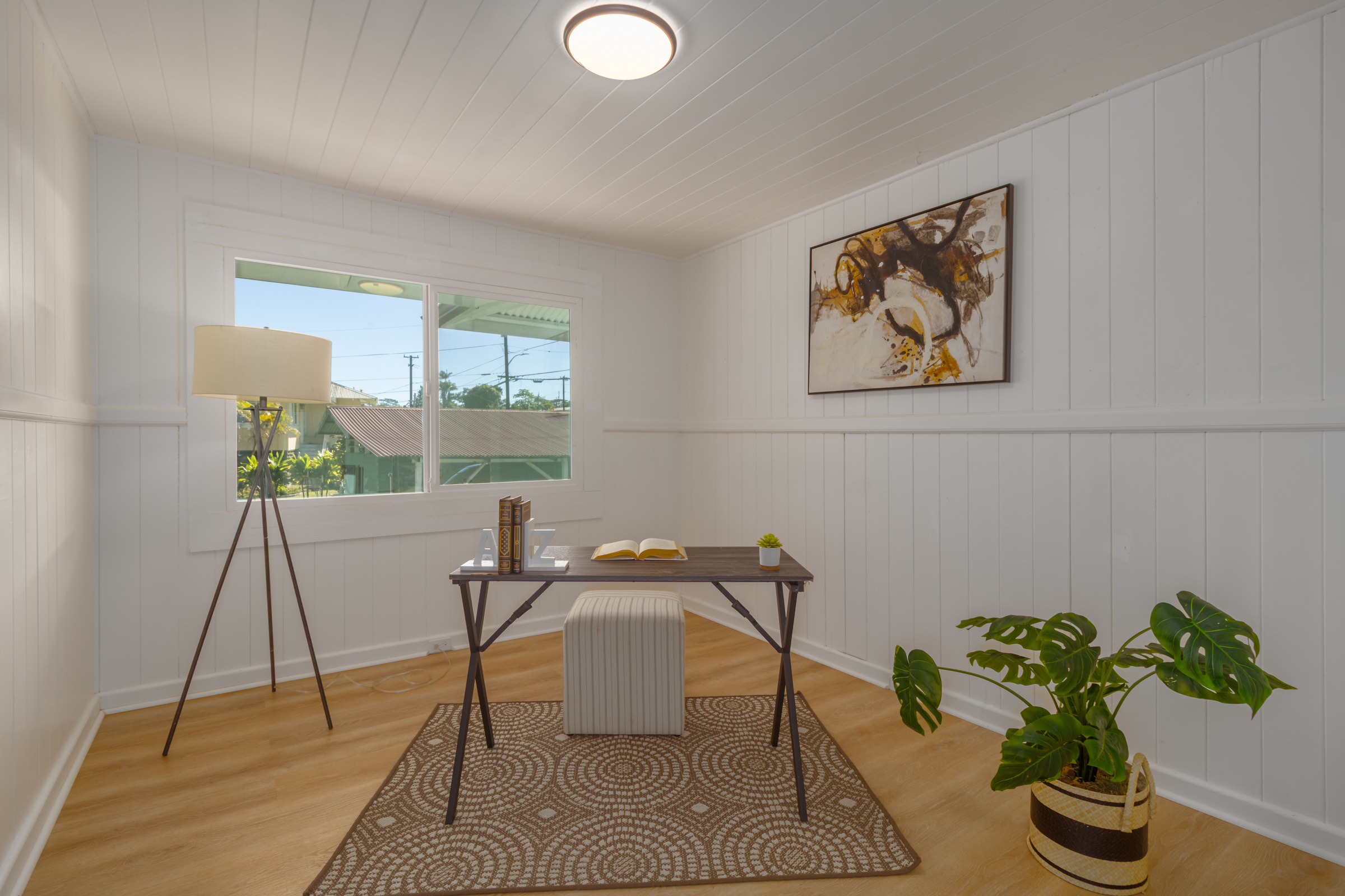 75 East Palai Street Hilo, HI 96720 - Photo 14 of 29 a view of a workspace with furniture