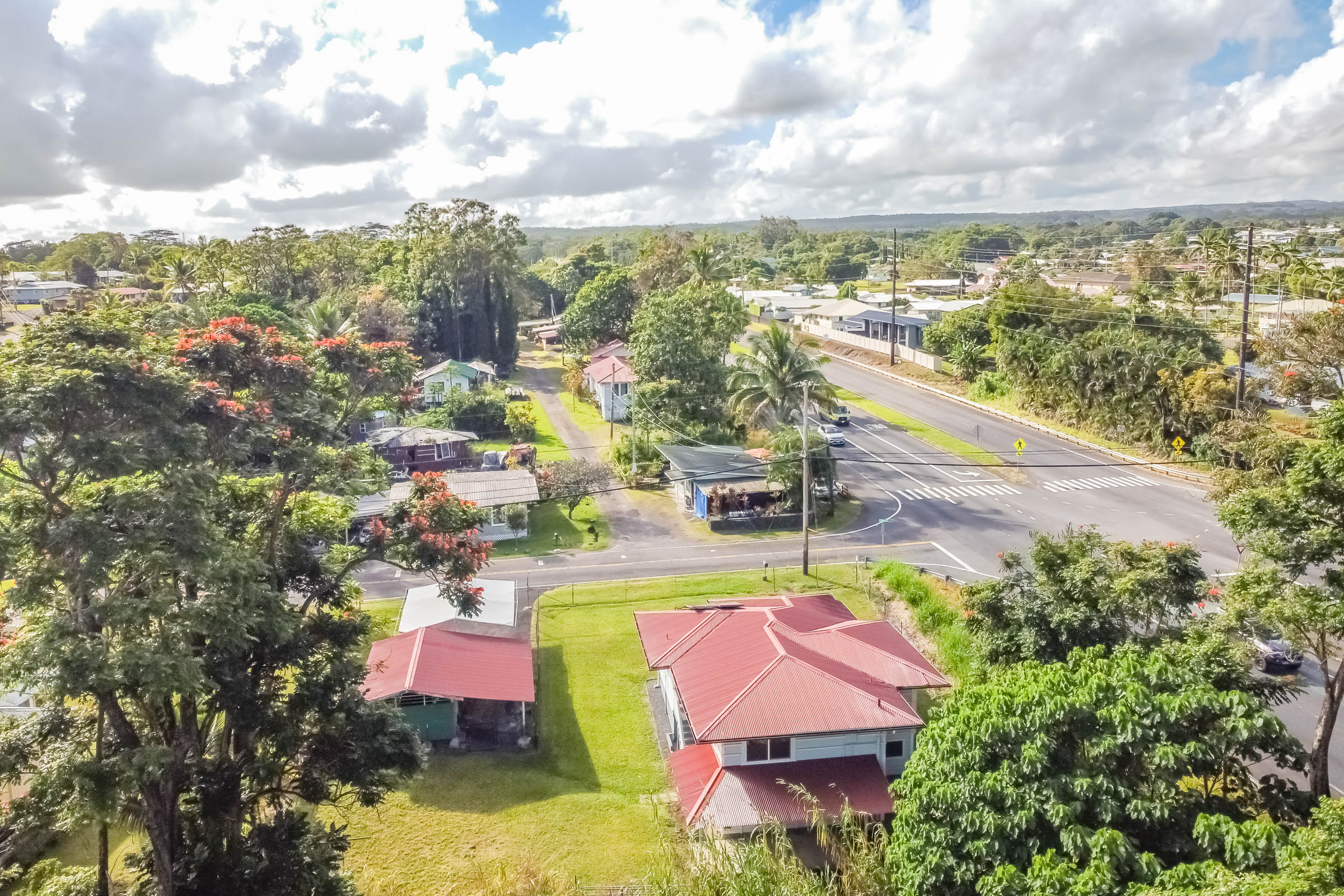 75 East Palai Street Hilo, HI 96720 - Photo 19 of 29 a view of a city with lawn chairs
