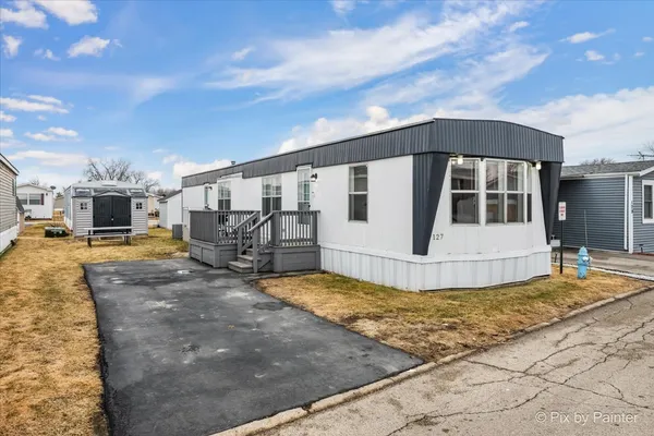 $70,000 | 127 5th Avenue, Bartlett, IL 60103
