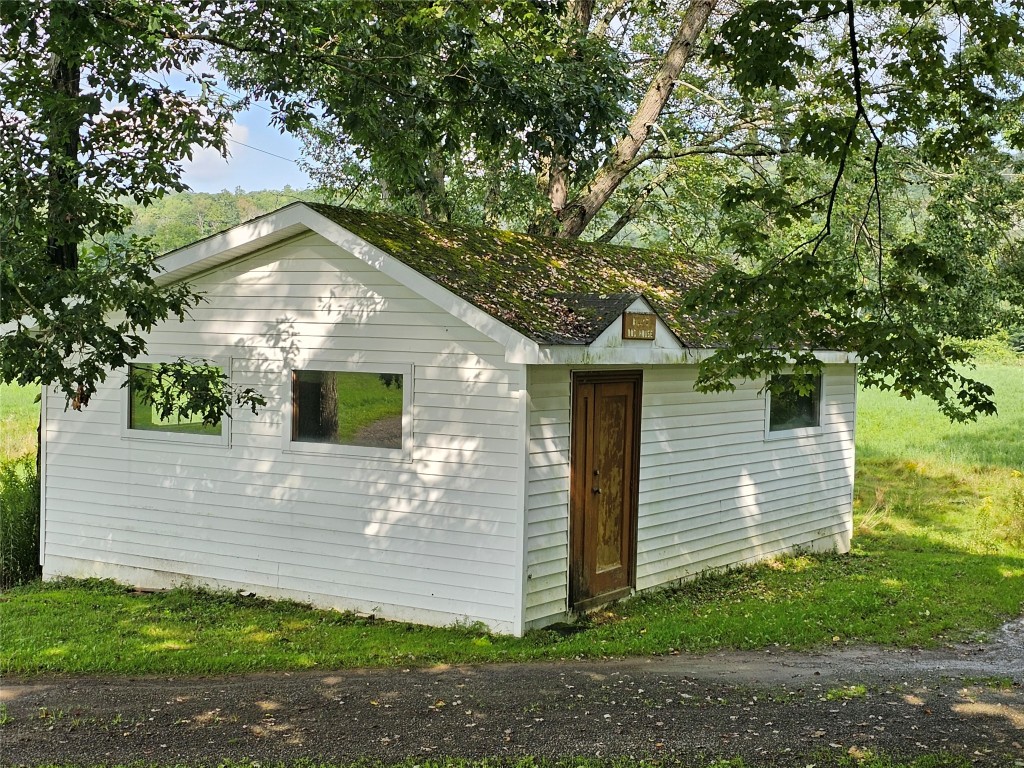 180 Murphy Road Greene, NY 13778 - Photo 5 of 35 Gallery Image 5