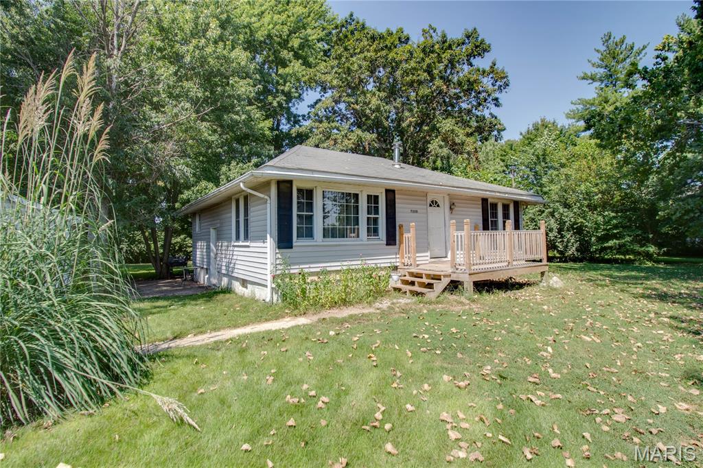 7220 Ingham Lane Godfrey, IL 62035 - Photo 4 of 31 Gallery Image 4