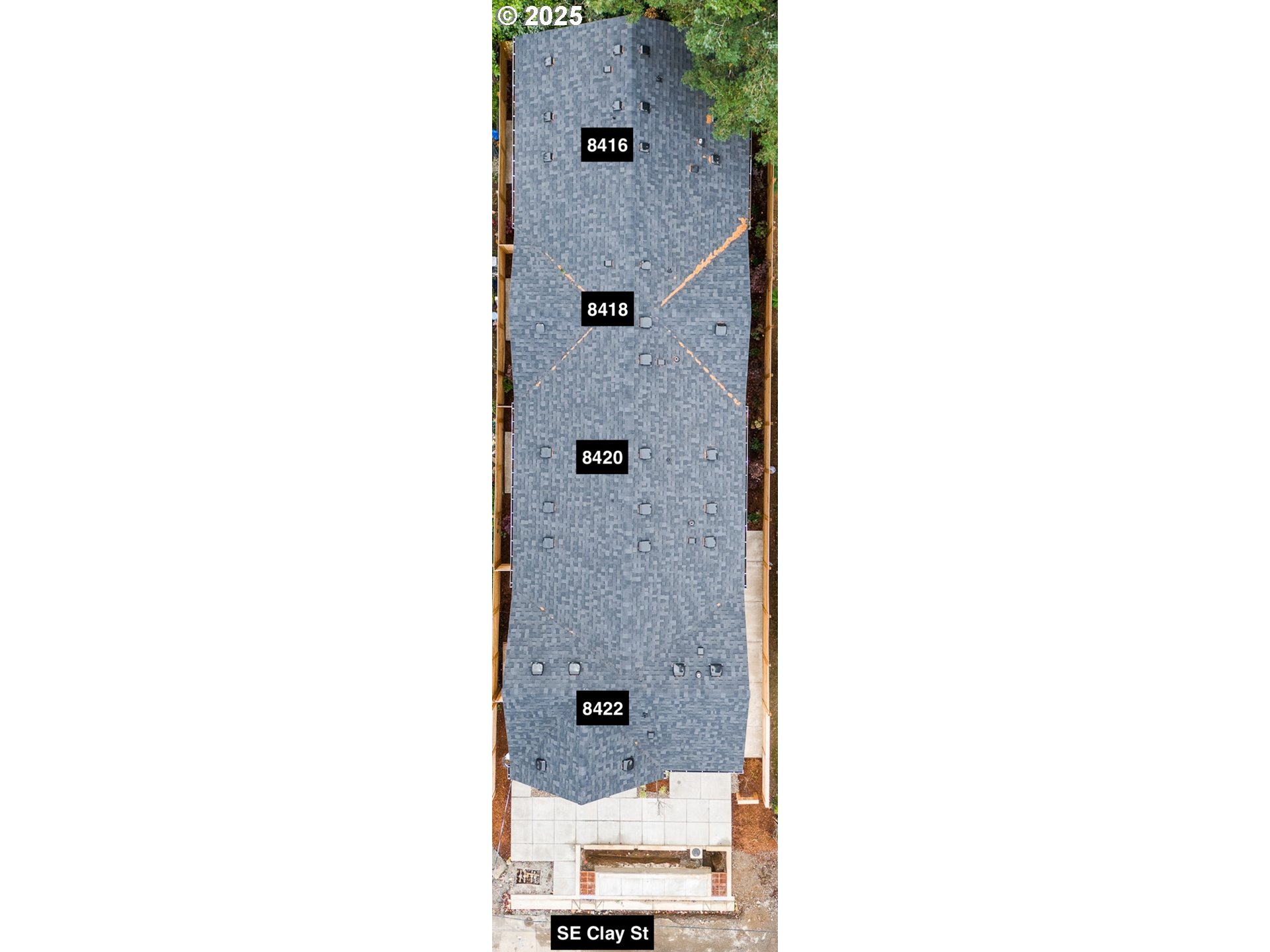 8420 Southeast Clay Street Portland, OR 97216 - Photo 16 of 16 a picture of a bathroom with a shower