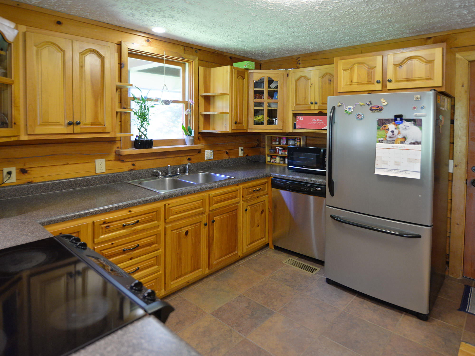 665 Emerald Avenue Kodak, TN 37764 - Photo 7 of 25 665 Emerald Ave