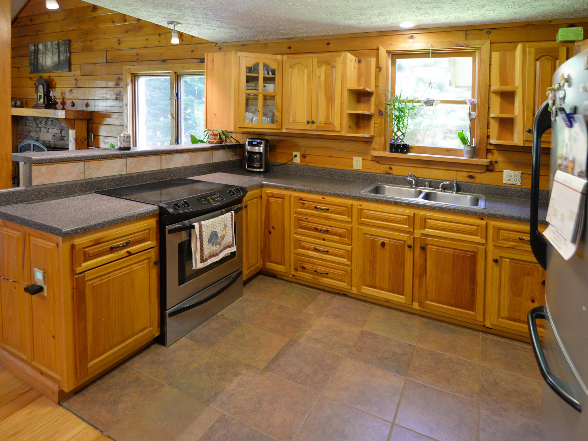665 Emerald Avenue Kodak, TN 37764 - Photo 8 of 25 665 Emerald Ave