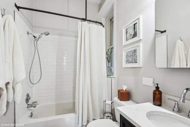 $365,000 | 1443 West Waveland Avenue, Unit 1, Chicago, IL 60613