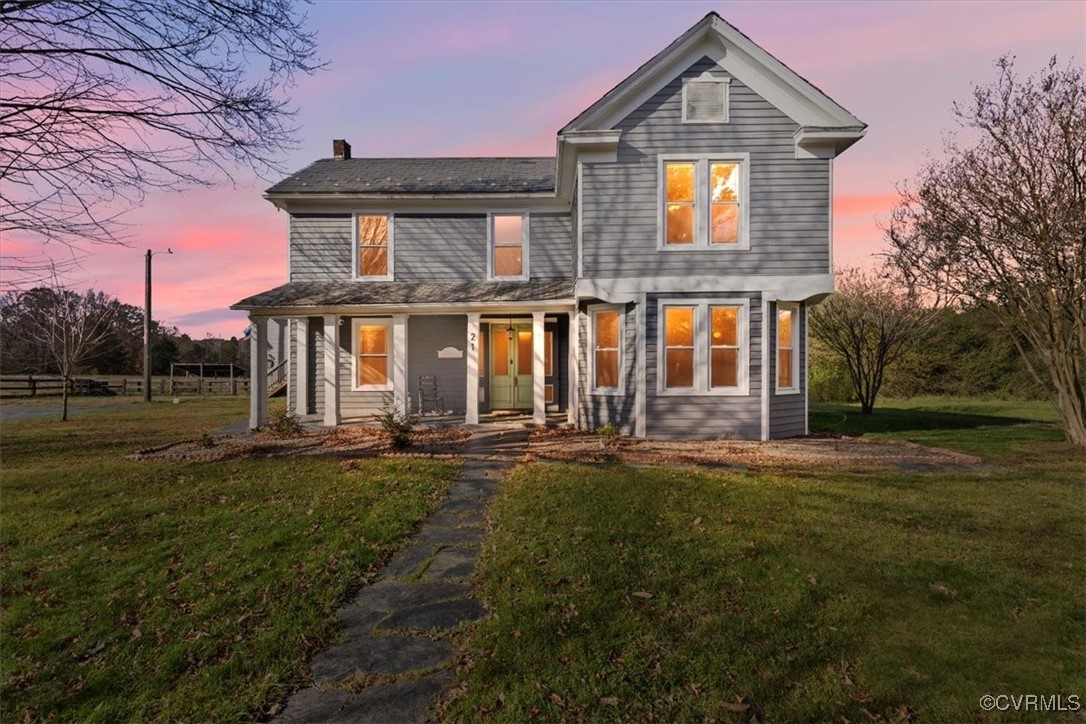 Front facade with a lawn