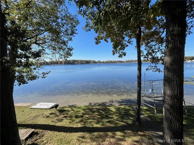 $379,900 | 5534 South 980 East, Wolcottville, IN 46795