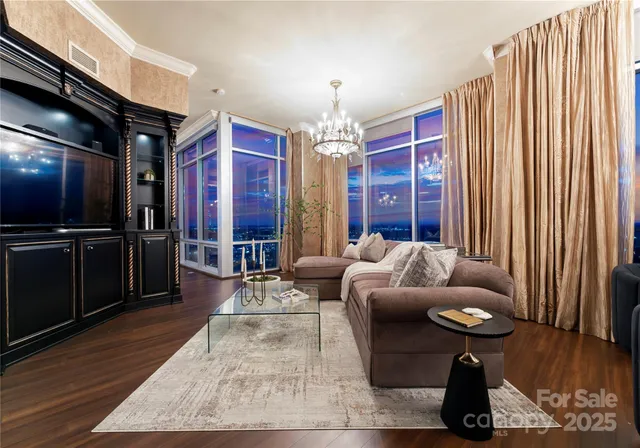 $2,750,000 | 215 North Pine Street, Unit 4301/4302, Charlotte, NC 28202