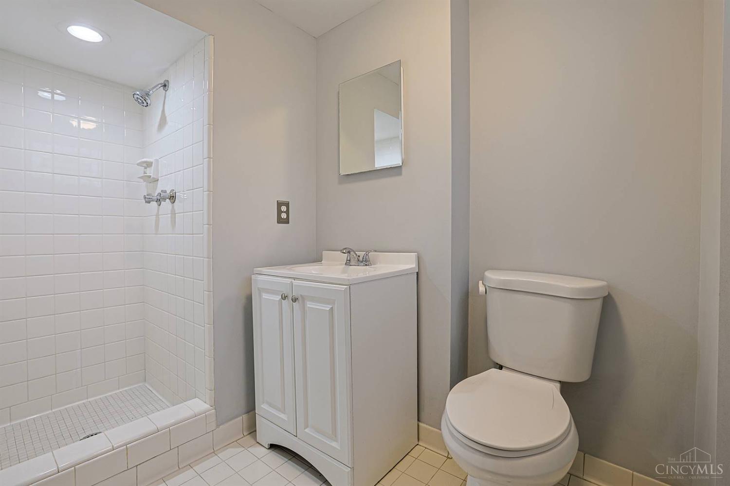 7811 Shawnee Run Road Cincinnati, OH 45243 - Photo 39 of 71