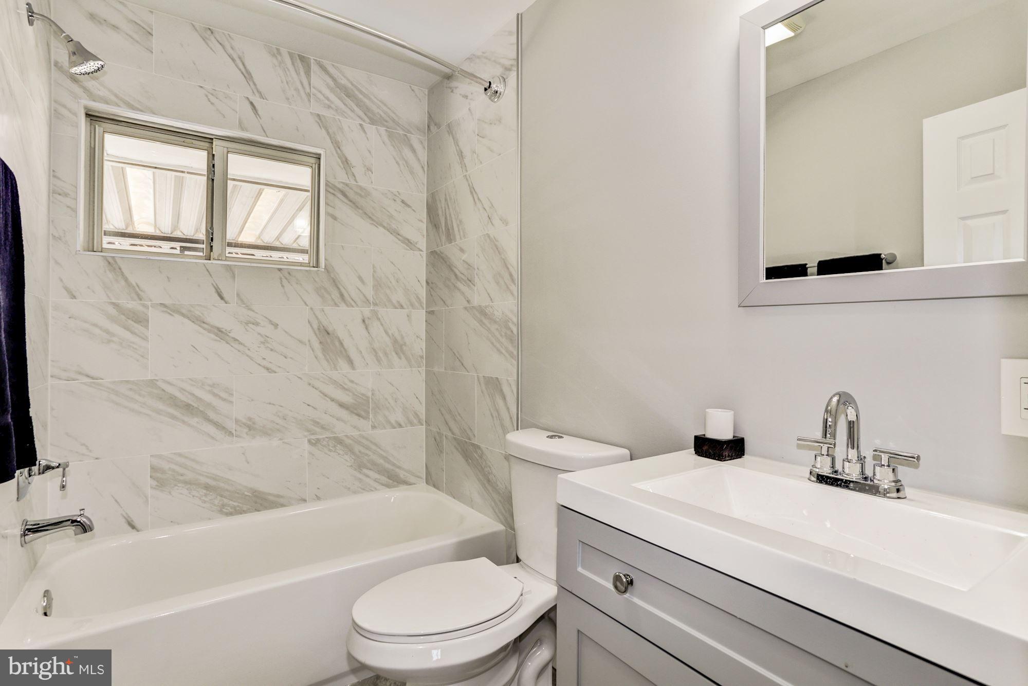 2117 Chapman Road Hyattsville, MD 20783 - Photo 11 of 26 Full Bath