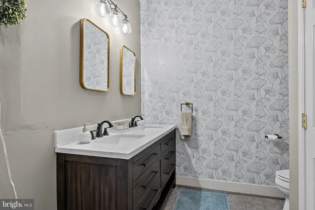 $365,000 | 265 Covenant Lane, Unit 8, Harleysville, PA 19438