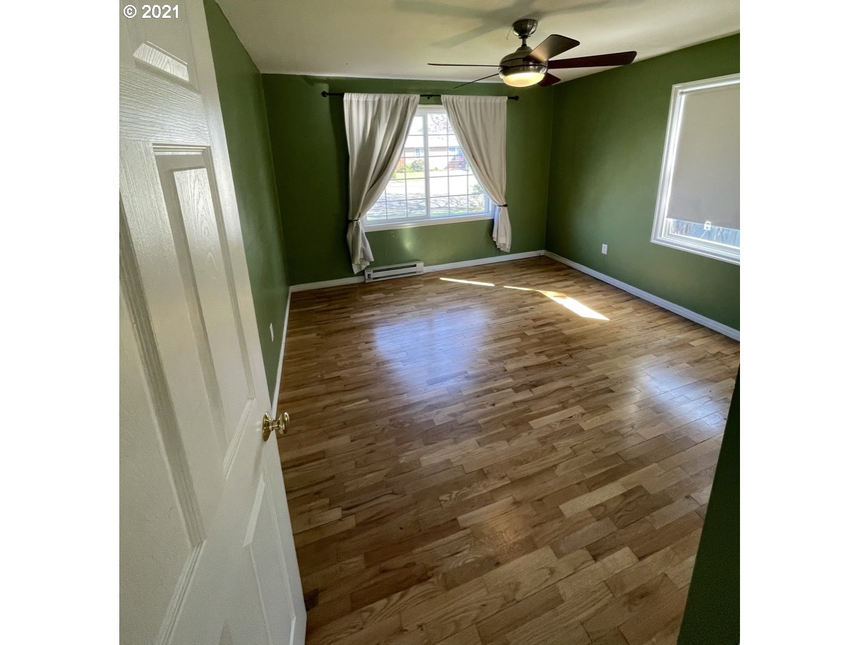 1313 Modoc Street Springfield, OR 97477 - Photo 16 of 31
