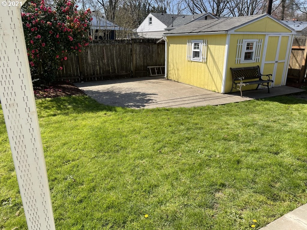 1313 Modoc Street Springfield, OR 97477 - Photo 28 of 31