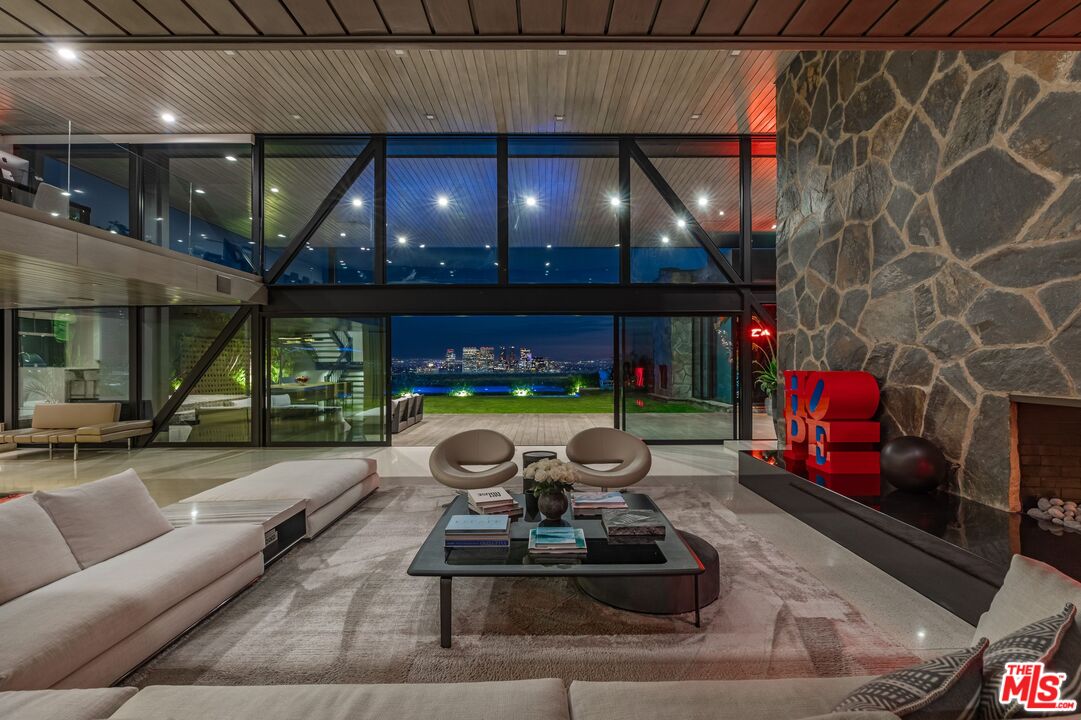 630 Clinton Place Beverly Hills, CA 90210 - Photo 36 of 39