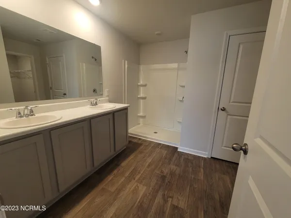 $2,450 | 2214 Emerald Avenue, Castle Hayne, NC 28429