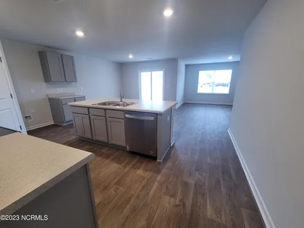 $2,450 | 2214 Emerald Avenue, Castle Hayne, NC 28429