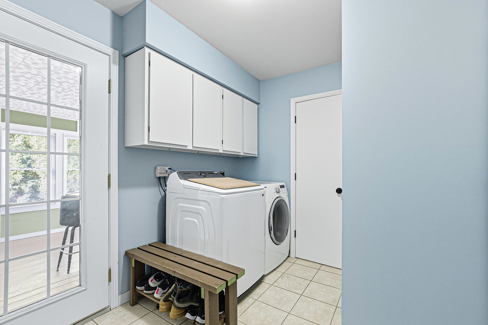 21182 Virginia Road DeKalb, IL 60115 - Photo 27 of 44 a utility room with dryer and washer