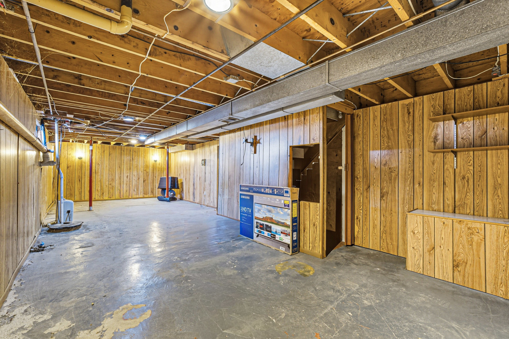 21182 Virginia Road DeKalb, IL 60115 - Photo 29 of 44 a view of empty room with wooden walls