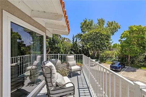 $2,625,000 | 362 Vista Madera, Newport Beach, CA 92660