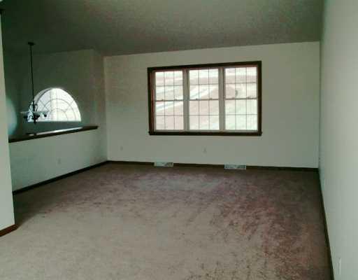460 Holyoke Road Butler, PA 16001 - Photo 5 of 8 Living Room.