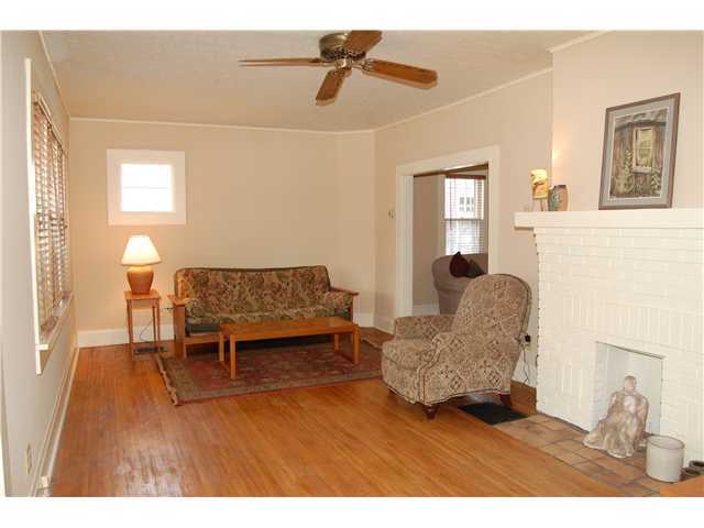 396 Blenheim Road Columbus, OH 43214 - Photo 3 of 22 Gallery Image 3