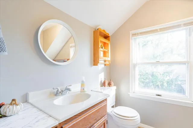 $185,900 | 27 University Court, Normal, IL 61761