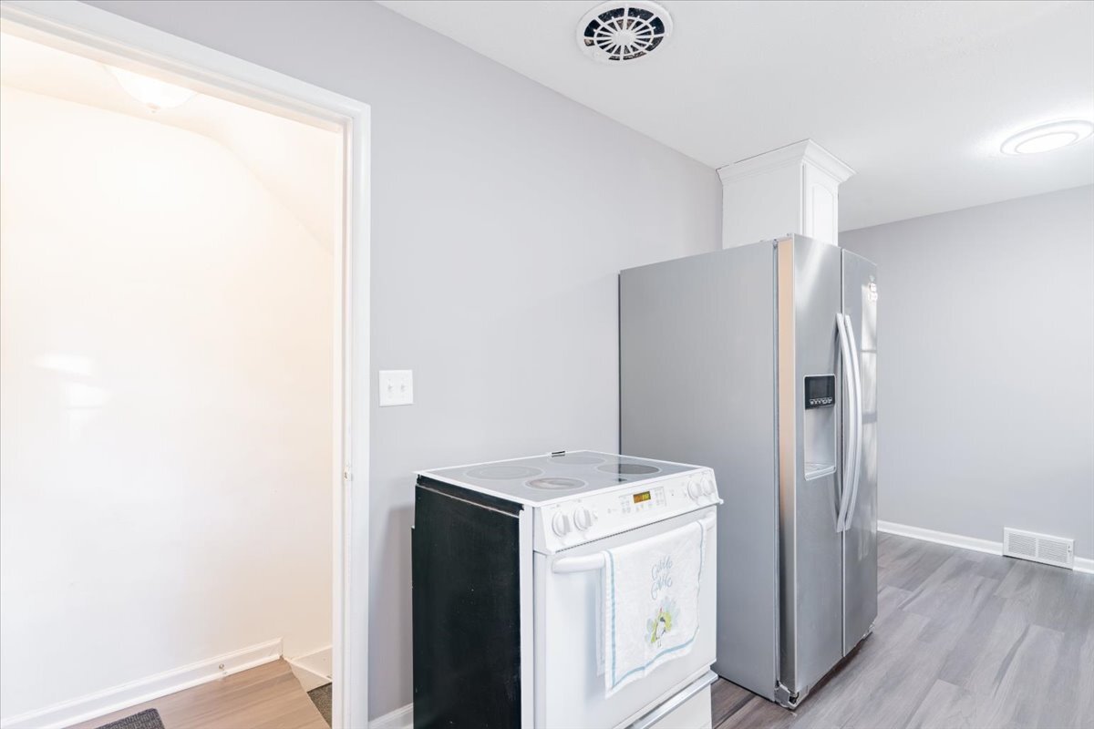 27 University Court Normal, IL 61761 - Photo 9 of 29 a utility room with dryer and washer